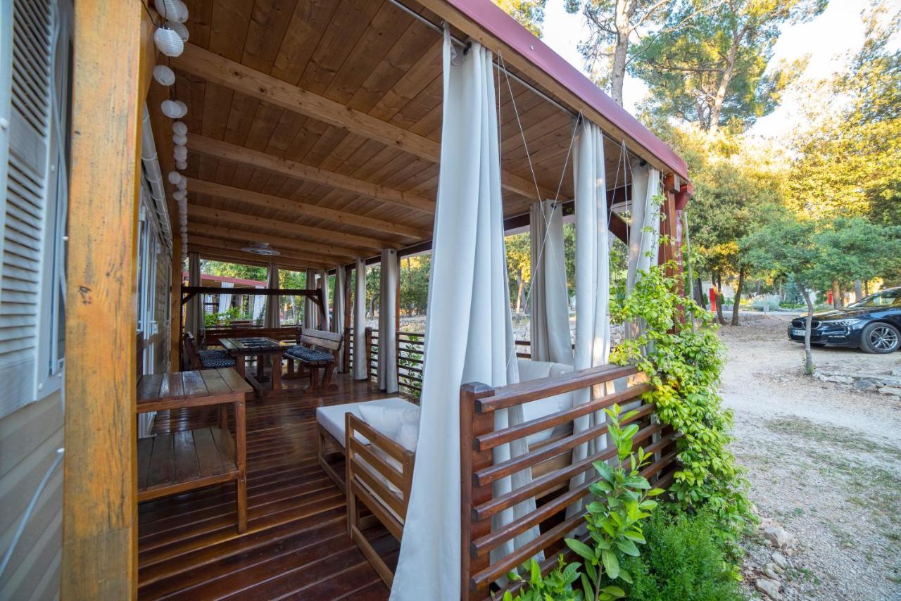 Mobile Home Cube, 3 Bedrooms, Free Parking, Wifi Biograd na Moru Kültér fotó